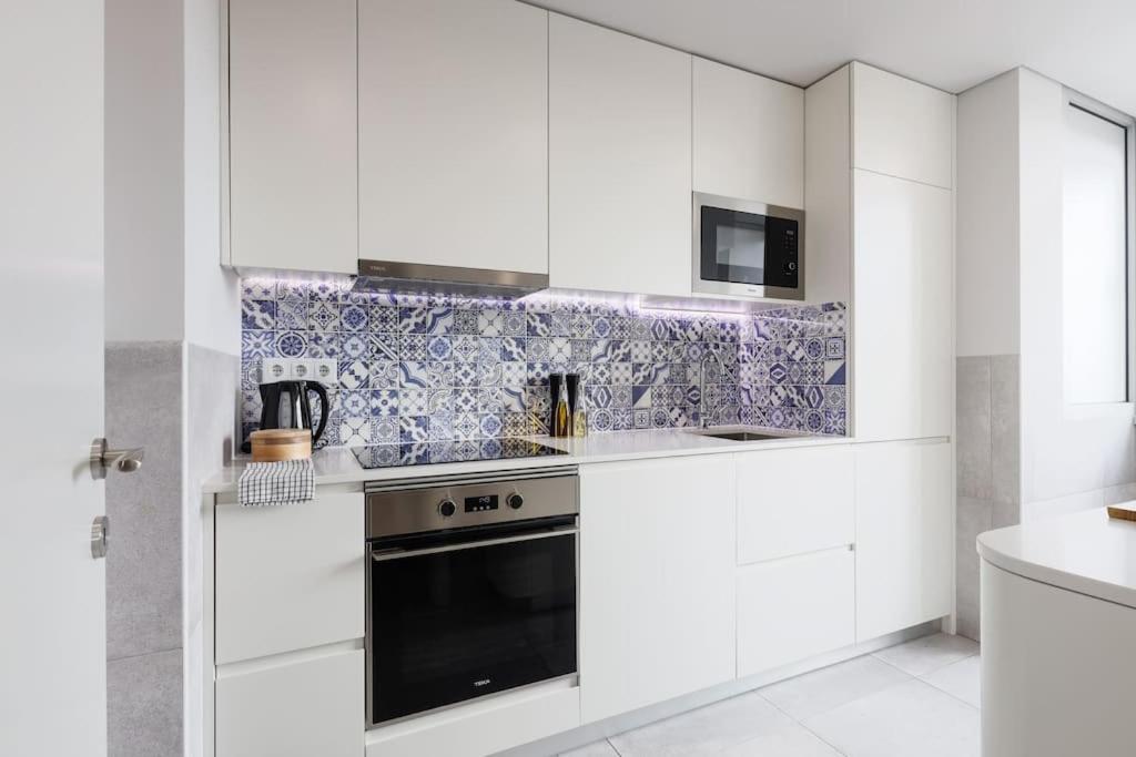 Lisbon Central Apartment With Balcony Ngoại thất bức ảnh