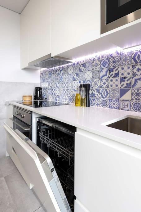 Lisbon Central Apartment With Balcony Ngoại thất bức ảnh